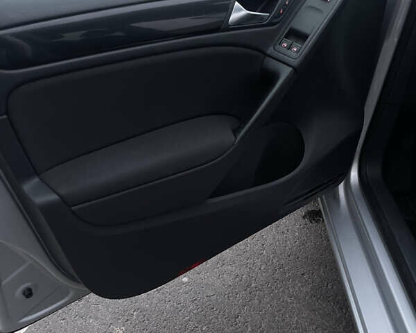 Серый Фольксваген Гольф, объемом двигателя 1.4 л и пробегом 203 тыс. км за 8200 $, фото 35 на Automoto.ua