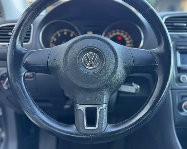 Сірий Фольксваген Гольф, об'ємом двигуна 1.6 л та пробігом 207 тис. км за 7790 $, фото 25 на Automoto.ua