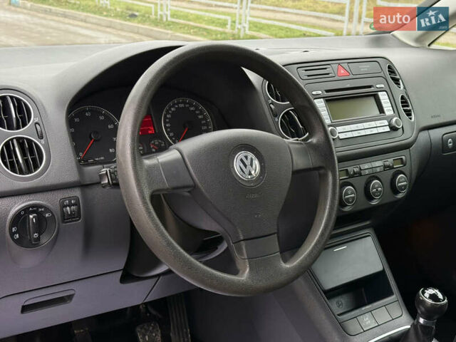 Сірий Фольксваген Гольф, об'ємом двигуна 1.6 л та пробігом 204 тис. км за 7700 $, фото 13 на Automoto.ua