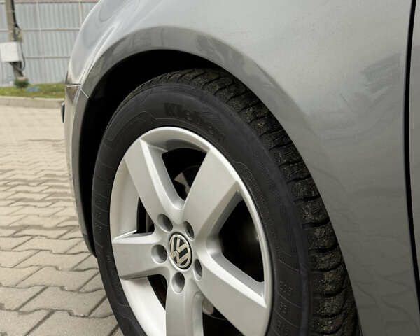 Серый Фольксваген Гольф, объемом двигателя 1.4 л и пробегом 204 тыс. км за 6350 $, фото 17 на Automoto.ua