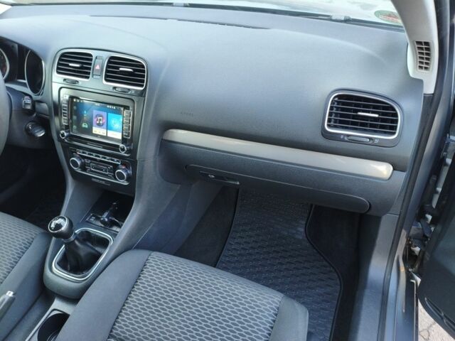 Серый Фольксваген Гольф, объемом двигателя 1.4 л и пробегом 136 тыс. км за 7150 $, фото 18 на Automoto.ua