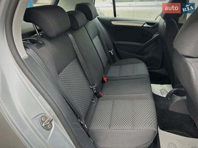 Серый Фольксваген Гольф, объемом двигателя 1.39 л и пробегом 235 тыс. км за 8400 $, фото 59 на Automoto.ua