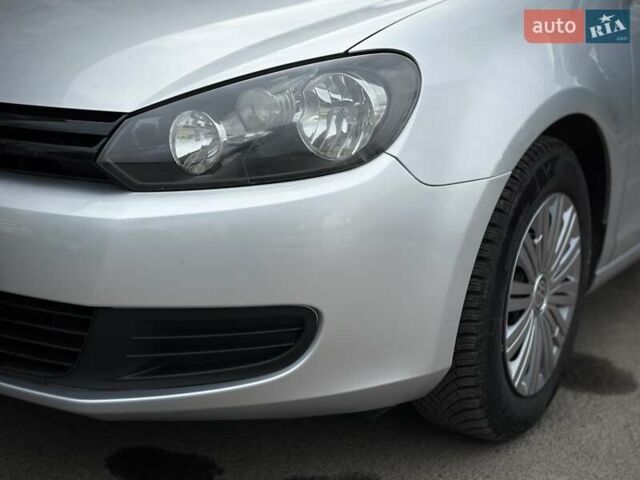 Серый Фольксваген Гольф, объемом двигателя 1.39 л и пробегом 235 тыс. км за 8400 $, фото 29 на Automoto.ua