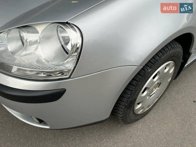 Серый Фольксваген Гольф, объемом двигателя 1.6 л и пробегом 98 тыс. км за 8100 $, фото 9 на Automoto.ua