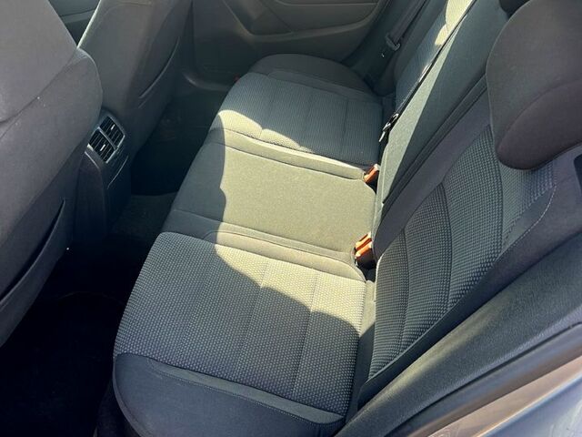 Серый Фольксваген Гольф, объемом двигателя 1.4 л и пробегом 196 тыс. км за 6900 $, фото 7 на Automoto.ua