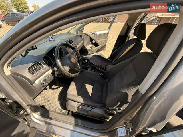 Серый Фольксваген Гольф, объемом двигателя 1.4 л и пробегом 244 тыс. км за 8400 $, фото 13 на Automoto.ua