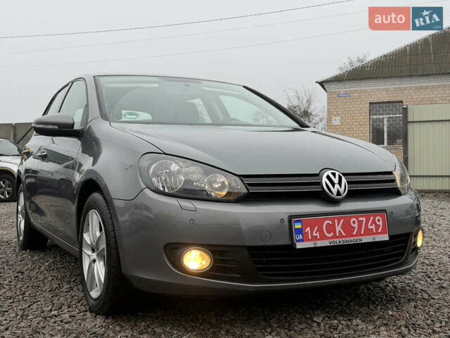 Серый Фольксваген Гольф, объемом двигателя 1.6 л и пробегом 208 тыс. км за 7999 $, фото 11 на Automoto.ua