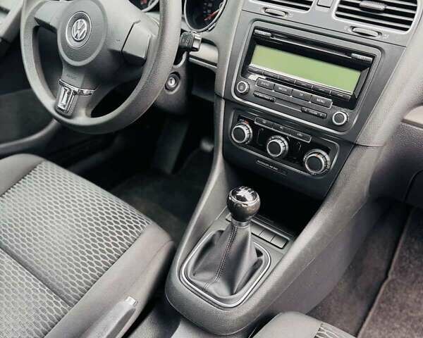 Сірий Фольксваген Гольф, об'ємом двигуна 1.4 л та пробігом 228 тис. км за 6900 $, фото 24 на Automoto.ua