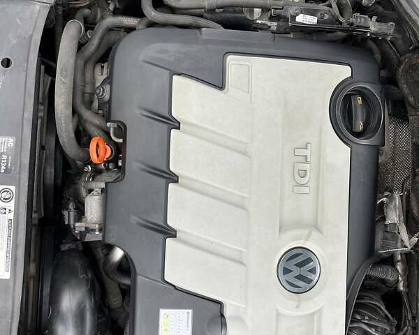 Фольксваген Гольф 2009 в Хмельницком на Automoto.ua Серый Фольксваген Гольф, объемом двигателя 1.97 л и пробегом 233 тыс. км за 8000 $, фото 11 на Automoto.ua