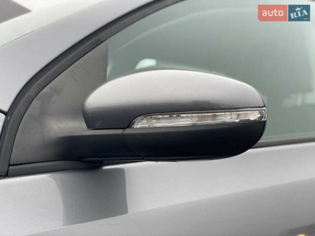 Серый Фольксваген Гольф, объемом двигателя 1.6 л и пробегом 213 тыс. км за 7950 $, фото 8 на Automoto.ua