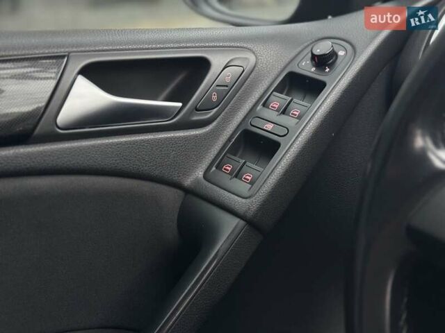 Серый Фольксваген Гольф, объемом двигателя 1.39 л и пробегом 211 тыс. км за 7650 $, фото 33 на Automoto.ua