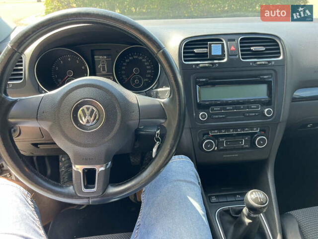 Сірий Фольксваген Гольф, об'ємом двигуна 1.6 л та пробігом 194 тис. км за 7700 $, фото 12 на Automoto.ua