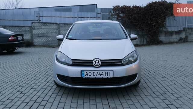 Серый Фольксваген Гольф, объемом двигателя 1.39 л и пробегом 245 тыс. км за 7450 $, фото 1 на Automoto.ua