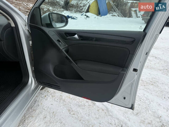 Сірий Фольксваген Гольф, об'ємом двигуна 1.6 л та пробігом 275 тис. км за 6350 $, фото 36 на Automoto.ua