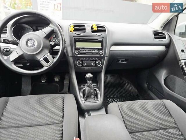 Серый Фольксваген Гольф, объемом двигателя 1.6 л и пробегом 299 тыс. км за 6500 $, фото 8 на Automoto.ua