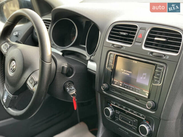 Серый Фольксваген Гольф, объемом двигателя 1.4 л и пробегом 213 тыс. км за 8450 $, фото 23 на Automoto.ua