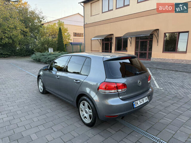 Серый Фольксваген Гольф, объемом двигателя 1.6 л и пробегом 155 тыс. км за 8450 $, фото 4 на Automoto.ua