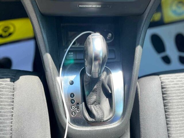 Серый Фольксваген Гольф, объемом двигателя 1.6 л и пробегом 240 тыс. км за 8600 $, фото 14 на Automoto.ua