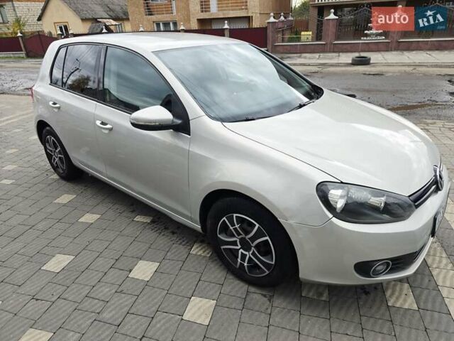 Серый Фольксваген Гольф, объемом двигателя 1.6 л и пробегом 299 тыс. км за 6500 $, фото 6 на Automoto.ua