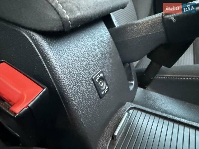 Сірий Фольксваген Гольф, об'ємом двигуна 1.39 л та пробігом 185 тис. км за 7999 $, фото 53 на Automoto.ua