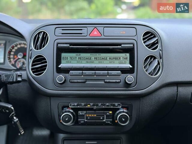 Серый Фольксваген Гольф, объемом двигателя 1.39 л и пробегом 166 тыс. км за 8500 $, фото 23 на Automoto.ua