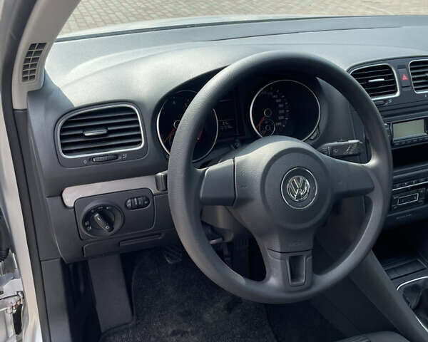 Сірий Фольксваген Гольф, об'ємом двигуна 1.39 л та пробігом 137 тис. км за 7700 $, фото 16 на Automoto.ua