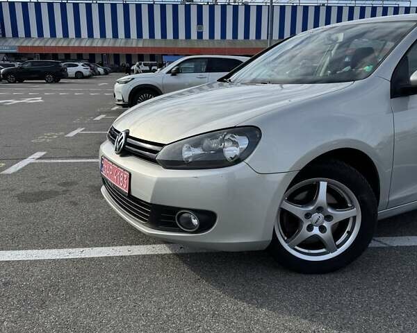 Сірий Фольксваген Гольф, об'ємом двигуна 1.39 л та пробігом 186 тис. км за 7900 $, фото 5 на Automoto.ua