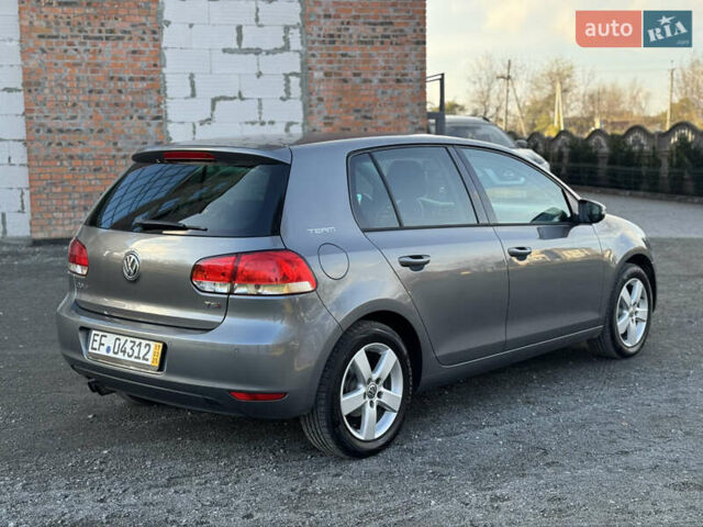 Сірий Фольксваген Гольф, об'ємом двигуна 1.39 л та пробігом 215 тис. км за 8700 $, фото 2 на Automoto.ua