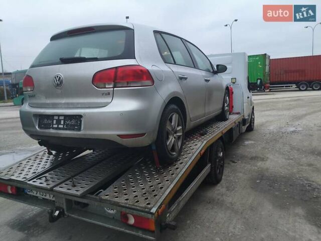 Серый Фольксваген Гольф, объемом двигателя 1.4 л и пробегом 240 тыс. км за 6500 $, фото 5 на Automoto.ua
