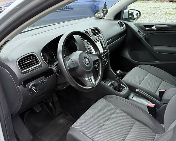 Серый Фольксваген Гольф, объемом двигателя 1.4 л и пробегом 179 тыс. км за 7200 $, фото 17 на Automoto.ua