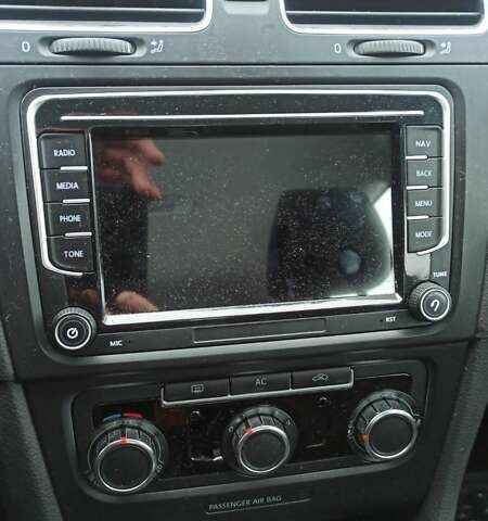 Серый Фольксваген Гольф, объемом двигателя 1.6 л и пробегом 167 тыс. км за 7400 $, фото 24 на Automoto.ua