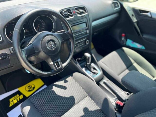 Серый Фольксваген Гольф, объемом двигателя 1.6 л и пробегом 240 тыс. км за 8600 $, фото 9 на Automoto.ua