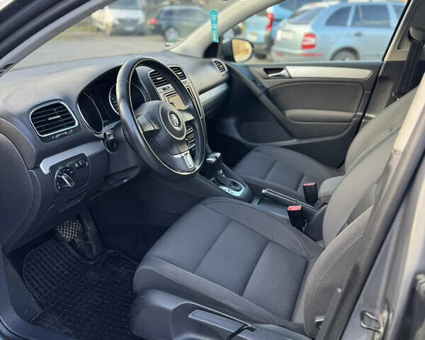 Сірий Фольксваген Гольф, об'ємом двигуна 1.39 л та пробігом 215 тис. км за 8700 $, фото 13 на Automoto.ua