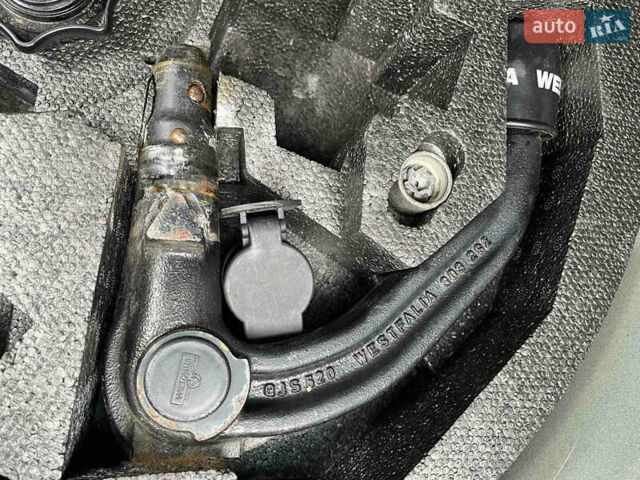 Серый Фольксваген Гольф, объемом двигателя 1.39 л и пробегом 172 тыс. км за 8500 $, фото 4 на Automoto.ua