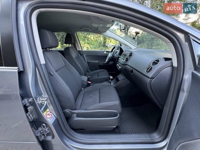 Серый Фольксваген Гольф, объемом двигателя 1.39 л и пробегом 166 тыс. км за 8500 $, фото 13 на Automoto.ua