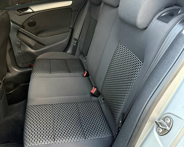 Сірий Фольксваген Гольф, об'ємом двигуна 0 л та пробігом 216 тис. км за 7350 $, фото 25 на Automoto.ua