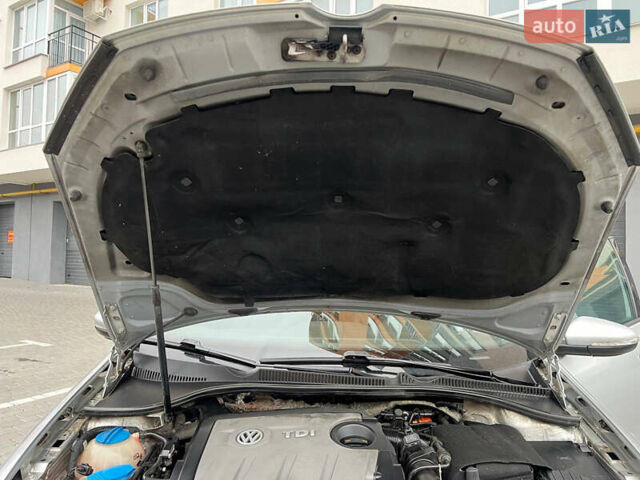 Серый Фольксваген Гольф, объемом двигателя 1.6 л и пробегом 267 тыс. км за 6650 $, фото 55 на Automoto.ua