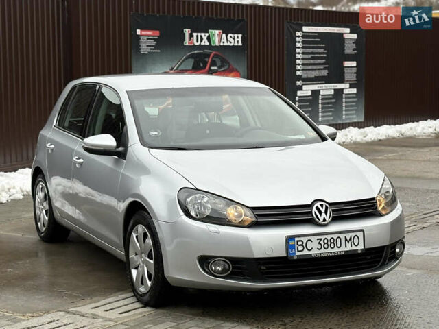 Серый Фольксваген Гольф, объемом двигателя 1.6 л и пробегом 228 тыс. км за 6400 $, фото 5 на Automoto.ua