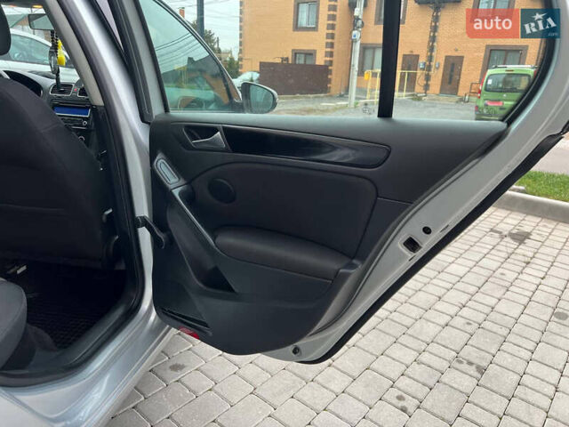 Серый Фольксваген Гольф, объемом двигателя 1.6 л и пробегом 267 тыс. км за 6650 $, фото 48 на Automoto.ua