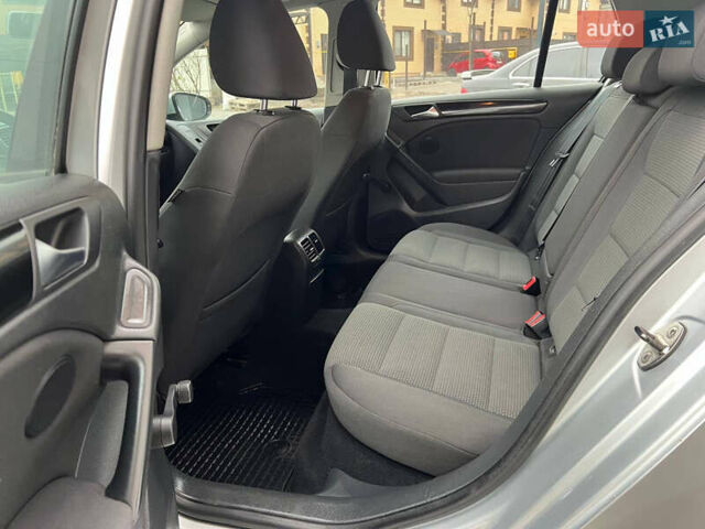 Серый Фольксваген Гольф, объемом двигателя 1.6 л и пробегом 267 тыс. км за 6650 $, фото 41 на Automoto.ua