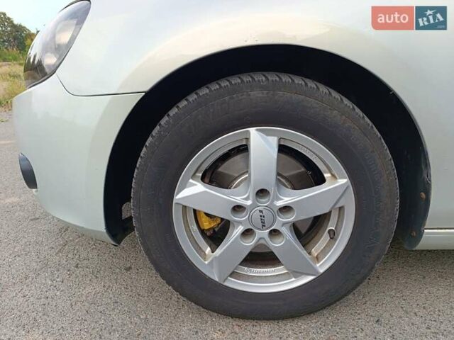 Серый Фольксваген Гольф, объемом двигателя 1.39 л и пробегом 210 тыс. км за 7150 $, фото 14 на Automoto.ua