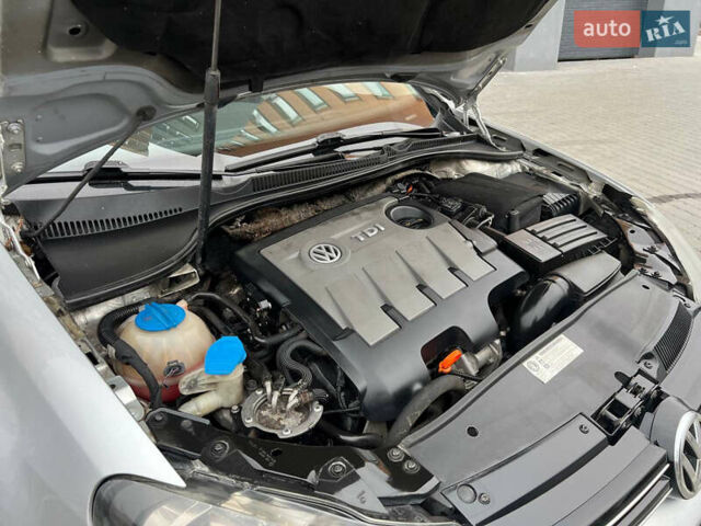 Серый Фольксваген Гольф, объемом двигателя 1.6 л и пробегом 267 тыс. км за 6650 $, фото 57 на Automoto.ua