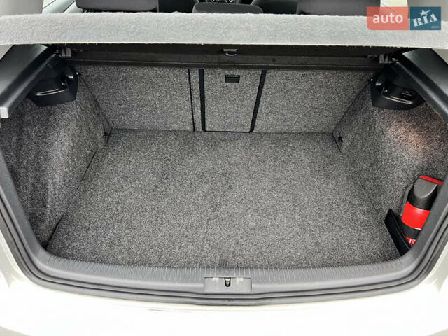 Серый Фольксваген Гольф, объемом двигателя 1.4 л и пробегом 209 тыс. км за 8800 $, фото 16 на Automoto.ua