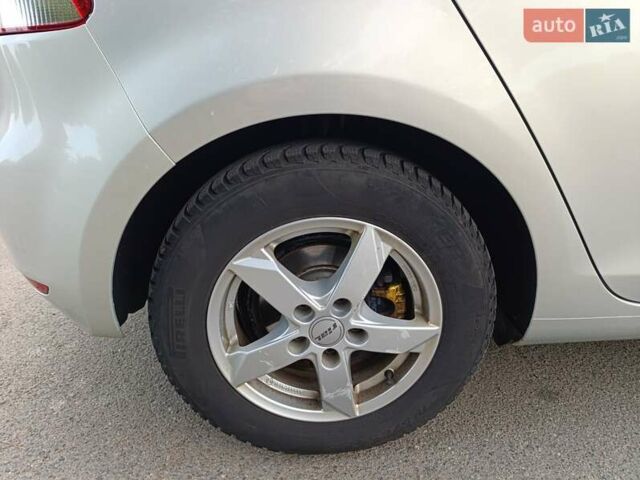 Серый Фольксваген Гольф, объемом двигателя 1.39 л и пробегом 210 тыс. км за 7150 $, фото 16 на Automoto.ua