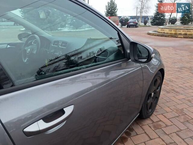 Серый Фольксваген Гольф, объемом двигателя 1.6 л и пробегом 223 тыс. км за 7650 $, фото 24 на Automoto.ua