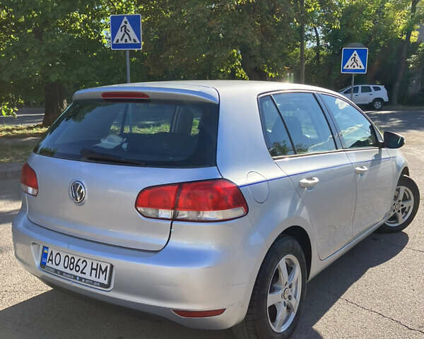 Серый Фольксваген Гольф, объемом двигателя 1.6 л и пробегом 300 тыс. км за 6500 $, фото 4 на Automoto.ua