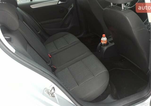 Серый Фольксваген Гольф, объемом двигателя 1.6 л и пробегом 167 тыс. км за 7400 $, фото 33 на Automoto.ua