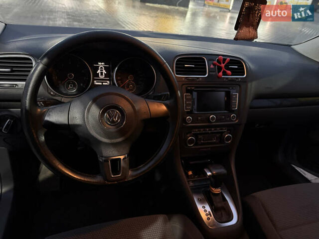 Серый Фольксваген Гольф, объемом двигателя 1.2 л и пробегом 189 тыс. км за 8200 $, фото 15 на Automoto.ua