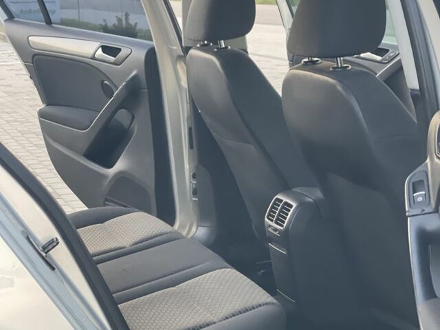 Серый Фольксваген Гольф, объемом двигателя 1.4 л и пробегом 232 тыс. км за 7300 $, фото 20 на Automoto.ua