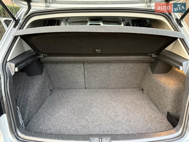 Сірий Фольксваген Гольф, об'ємом двигуна 0 л та пробігом 216 тис. км за 7350 $, фото 27 на Automoto.ua